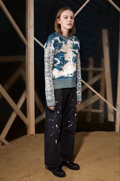 Look 11